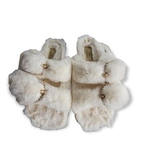 Luxurious Cream Faux Fur & Faux Pearl Slippers